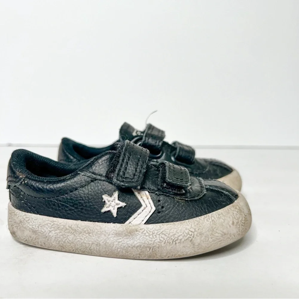 Converse Black Leather Velcro Sneakers Size 4 Toddler